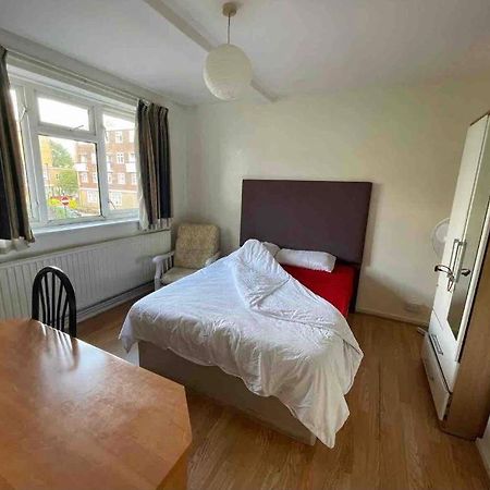 Arbnb Comfy Sleep Guest House Self Catering Private Bedrooms 60 Pound Per Night Per Person London Exterior photo