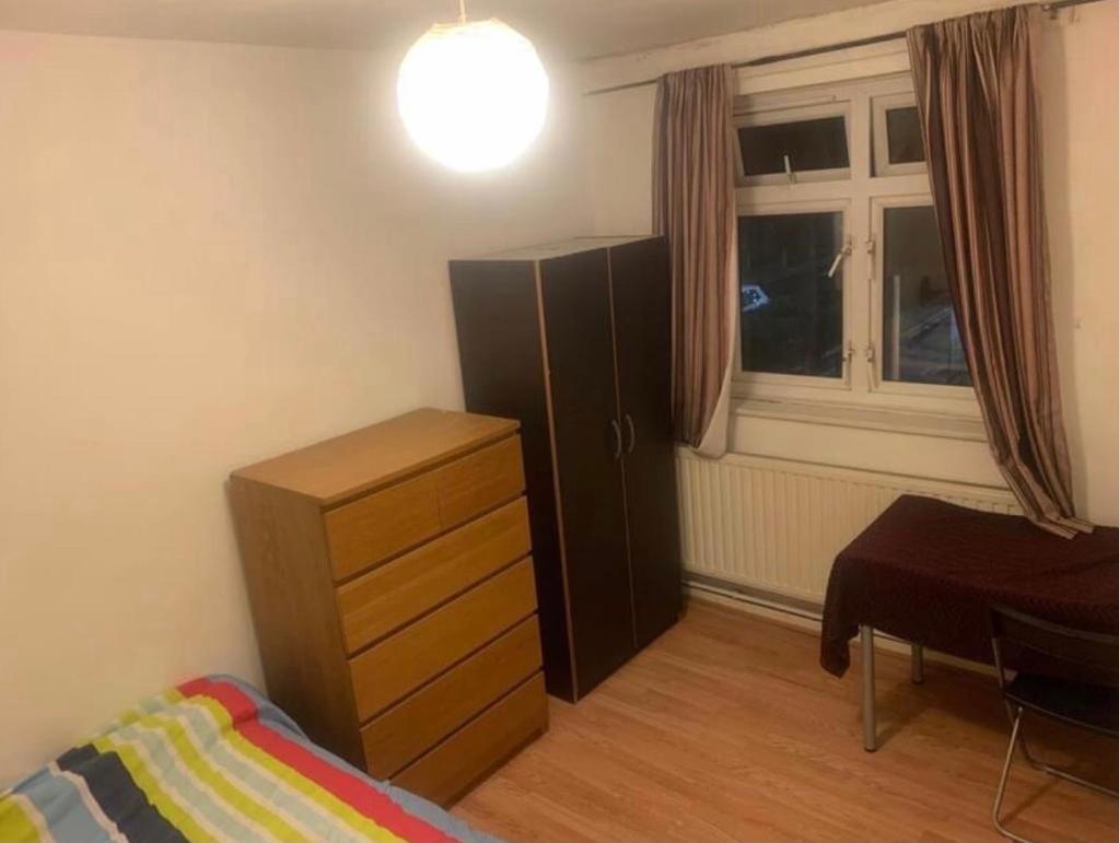 Arbnb Comfy Sleep Guest House Self Catering Private Bedrooms 60 Pound Per Night Per Person London Exterior photo