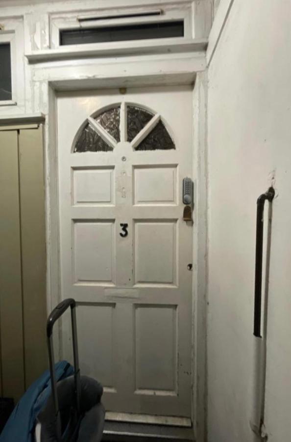 Arbnb Comfy Sleep Guest House Self Catering Private Bedrooms 60 Pound Per Night Per Person London Exterior photo